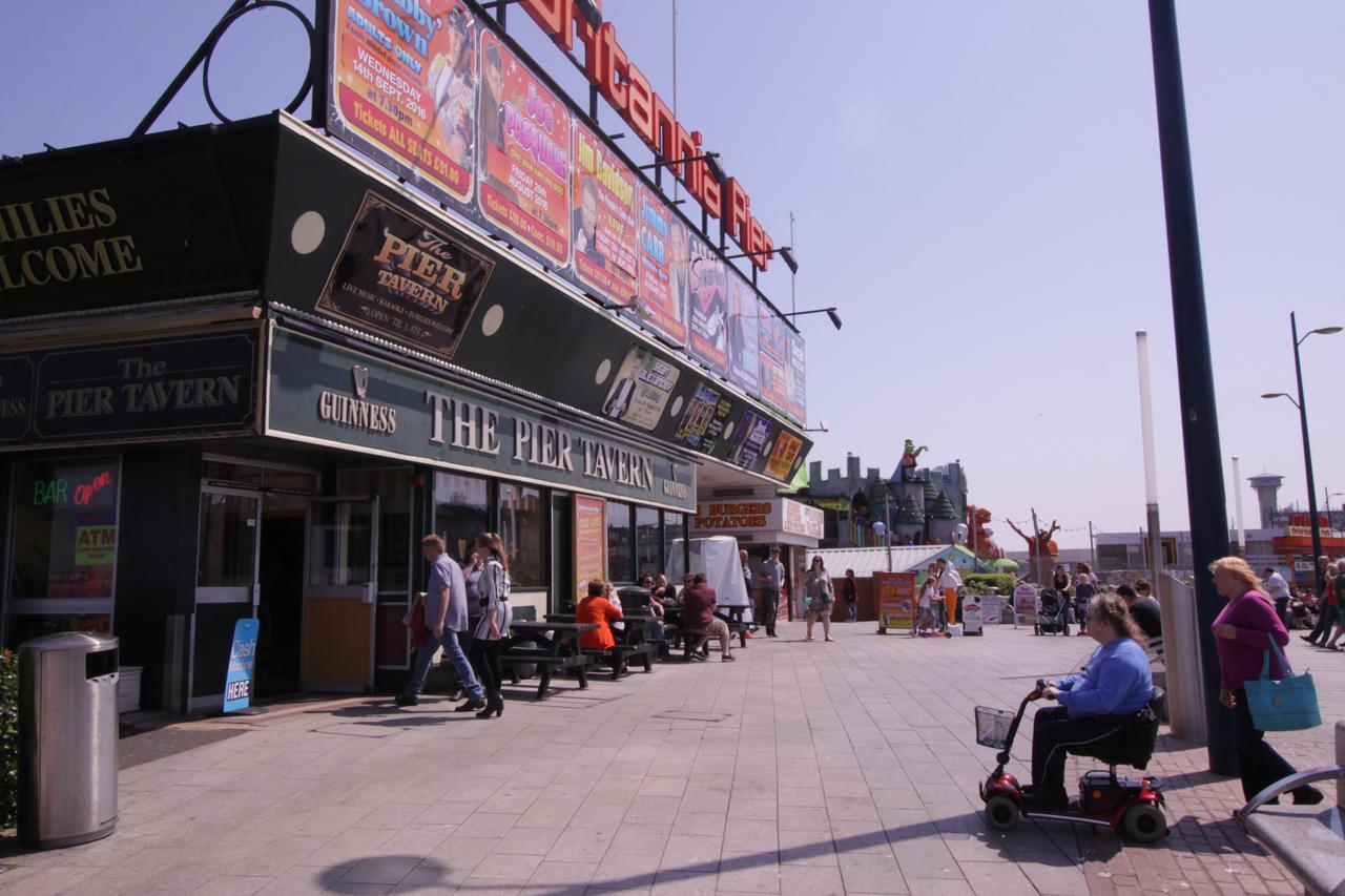 Raynscourt Lodge Great Yarmouth Exteriör bild